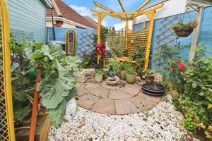 CHAPEL ROAD- click for photo gallery